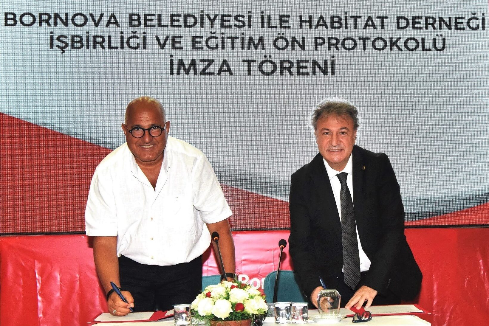 Habitat Derneği, İzmir Ticaret Borsası ve Bornova Belediyesi iş birliğiyle İzmir’de dijital eğitim seferberliği başlatılıyor
