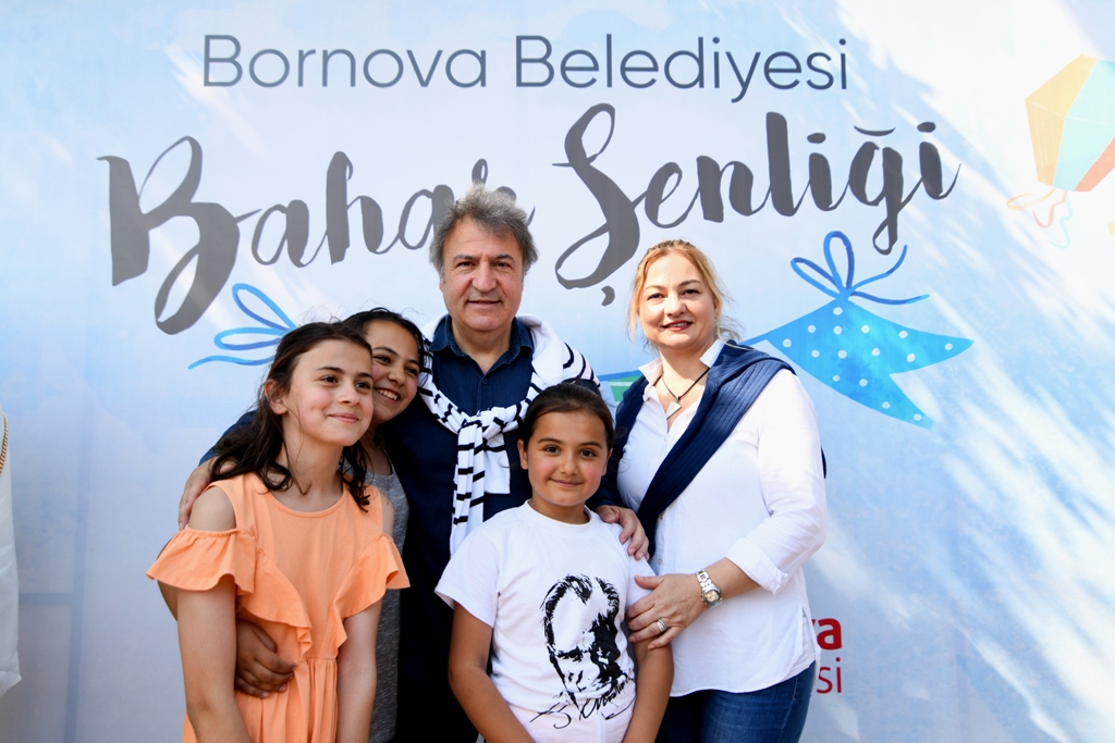 Bornova’da çifte Bahar Şenliği