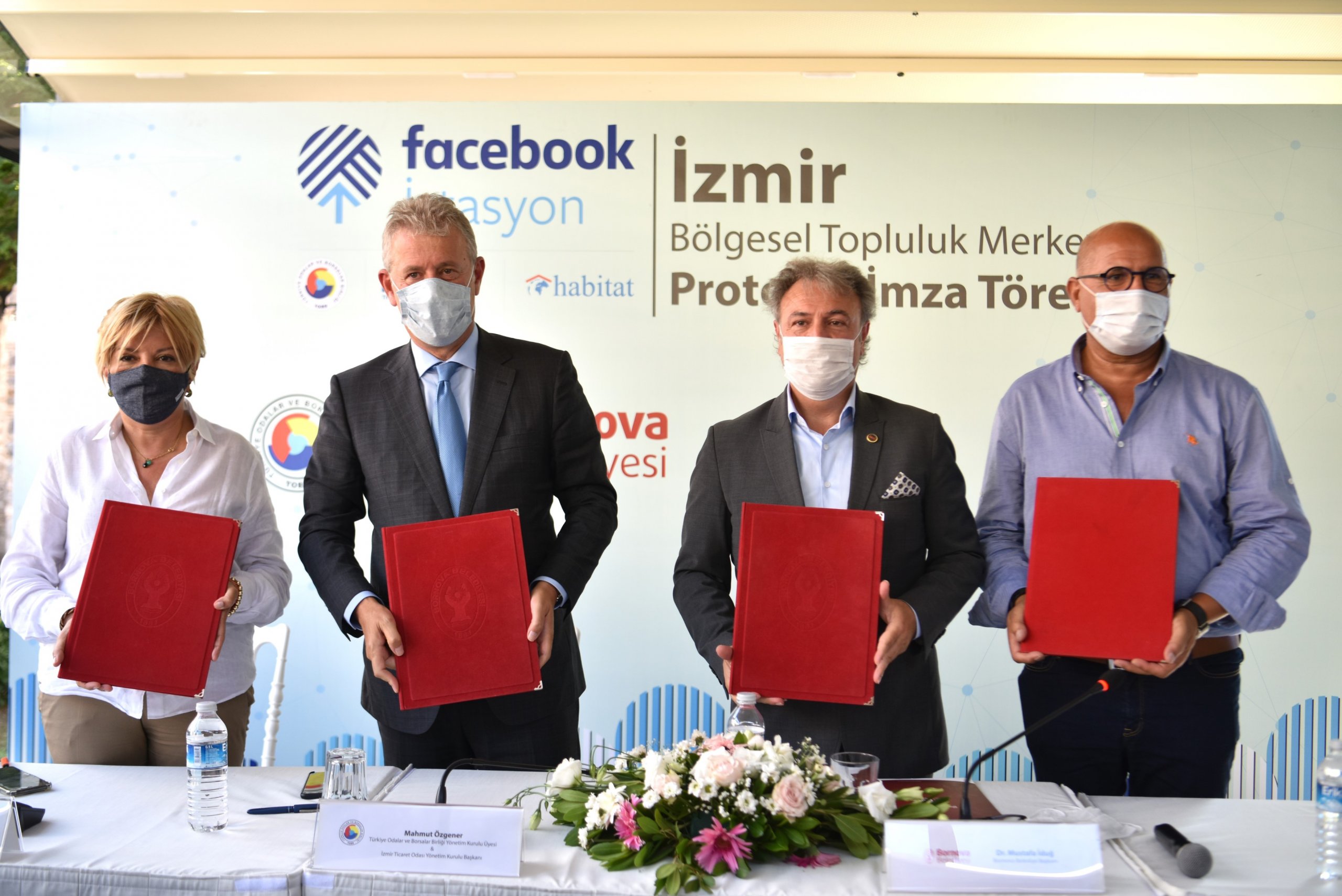 Facebook İstasyon’un İzmir’deki uydu merkezi ile ilgili protokol Bornova Belediyesi Dramalılar Köşkü Kent Arşivi ve Müzesi’nde imzalandı.